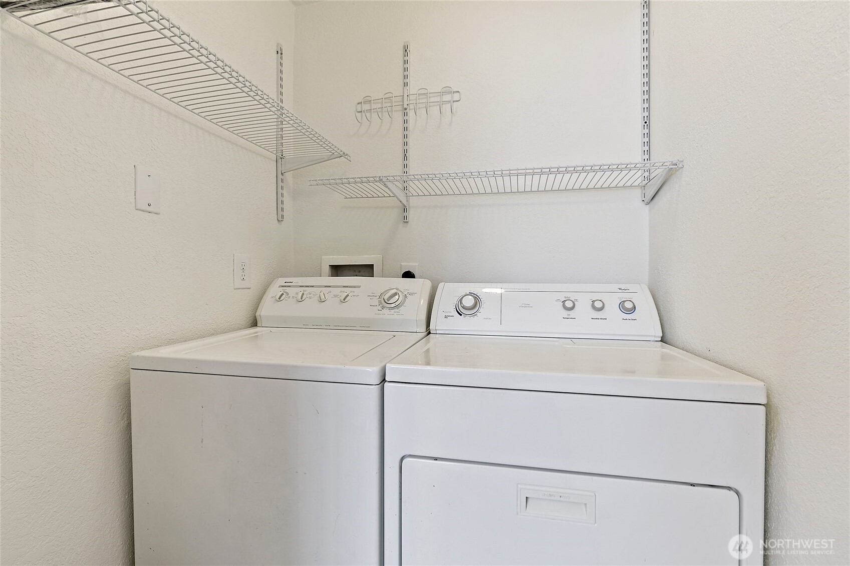 1913 East Spruce Street Seattle, WA 98122 - Photo 16 of 36