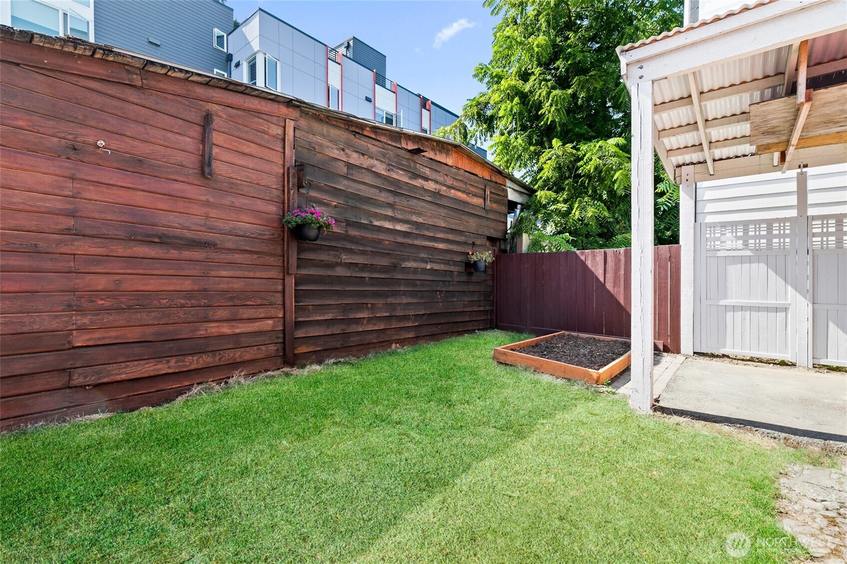 1913 East Spruce Street Seattle, WA 98122 - Photo 30 of 36