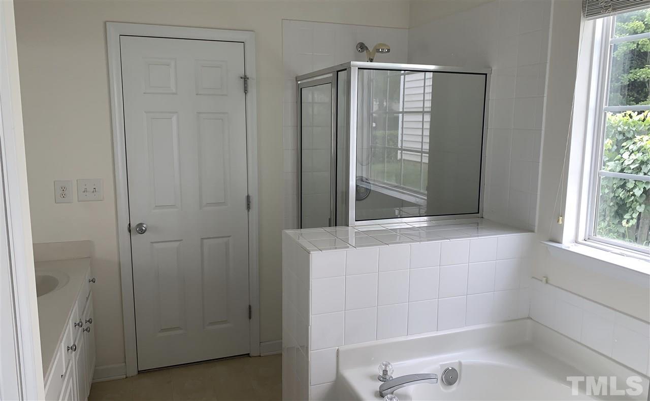 8405 Whisper Ridge Place Raleigh, NC 27613 - Photo 15 of 24