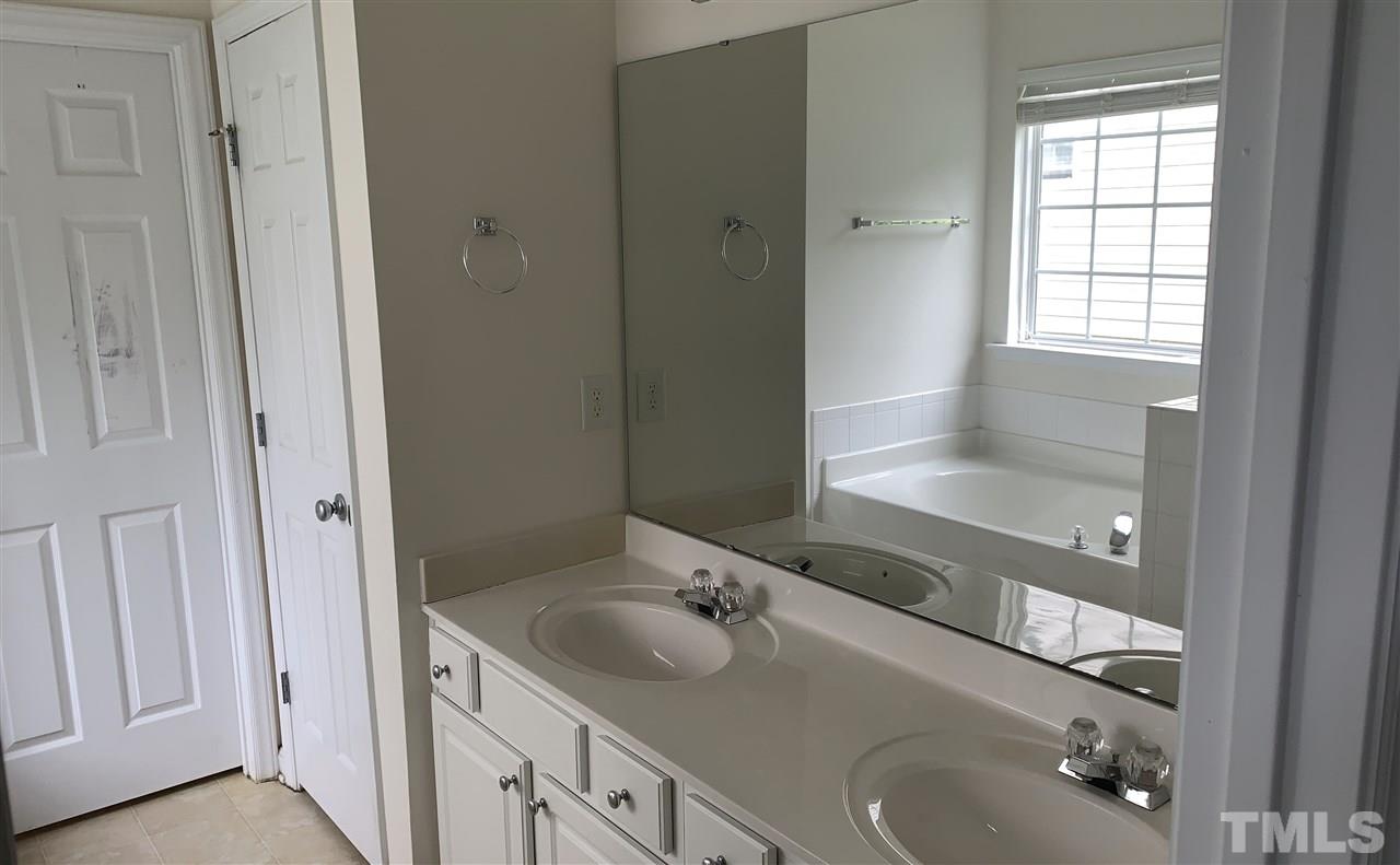 8405 Whisper Ridge Place Raleigh, NC 27613 - Photo 16 of 24