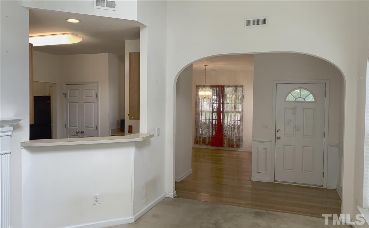 8405 Whisper Ridge Place Raleigh, NC 27613 - Photo 4 of 24