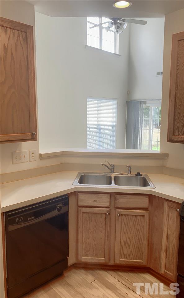 8405 Whisper Ridge Place Raleigh, NC 27613 - Photo 9 of 24