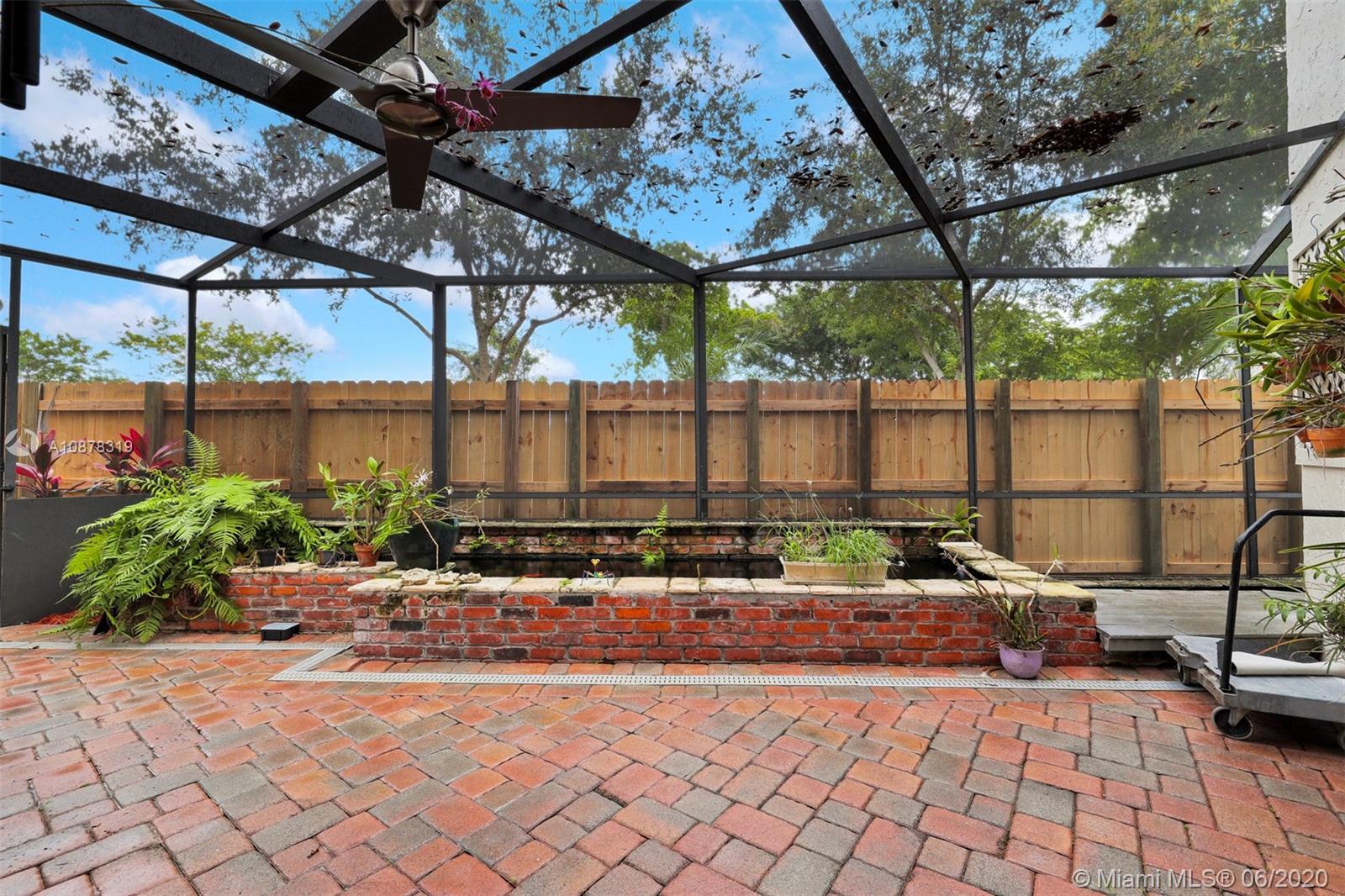 74 Ivy Road Hollywood, FL 33021 - Photo 24 of 55 a living room filled with furniture