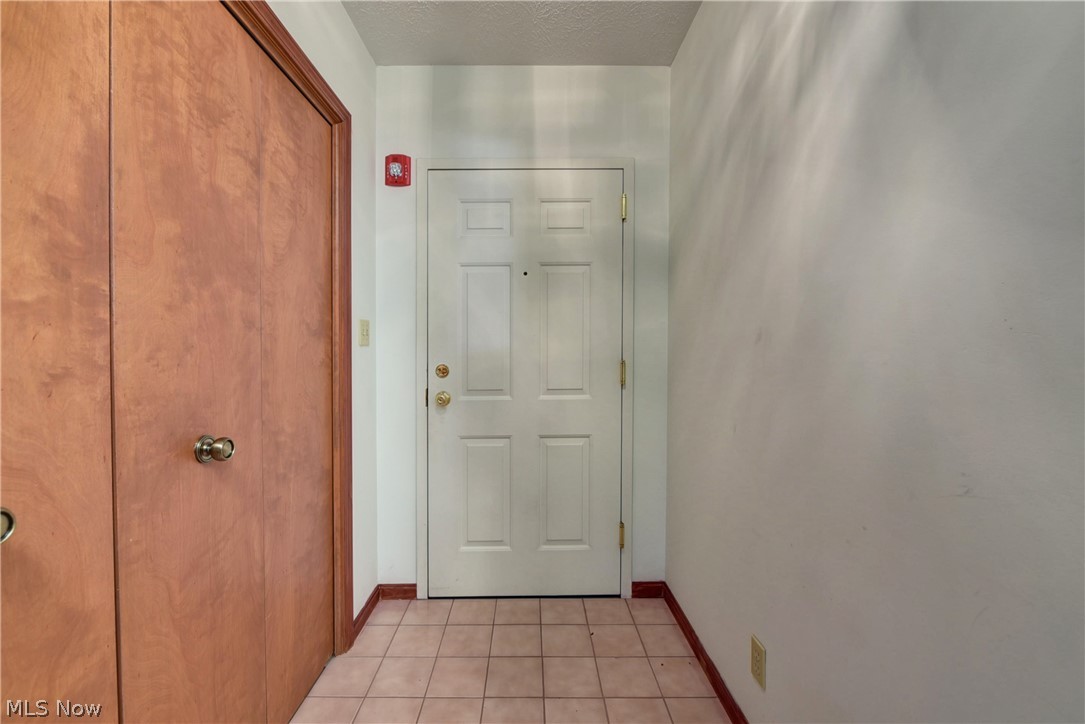 22481 Center Ridge Road, Unit 105 Rocky River, OH 44116 - Photo 6 of 35