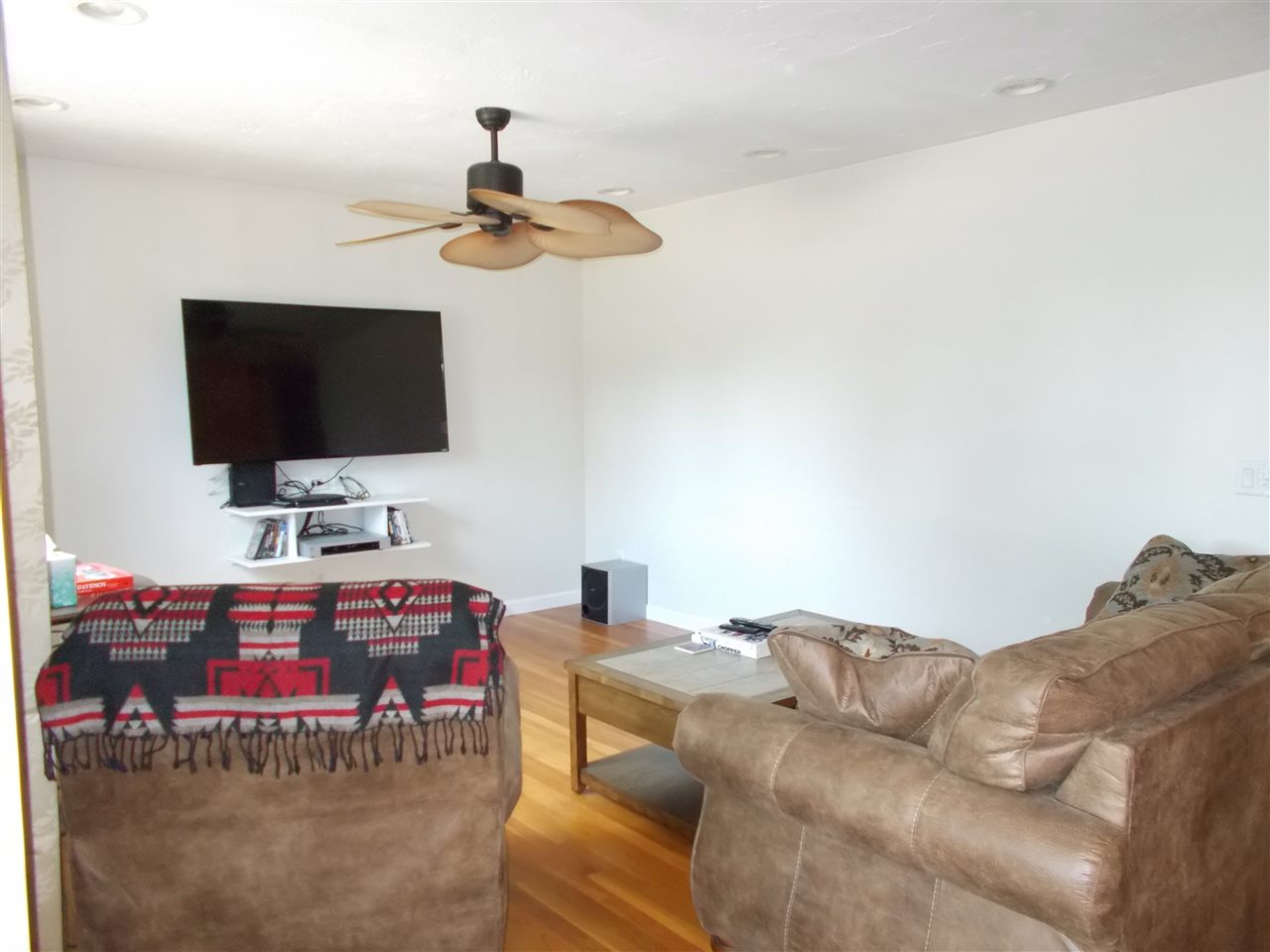 8 3rd Street Rochester, NH 03867 - Photo 13 of 39