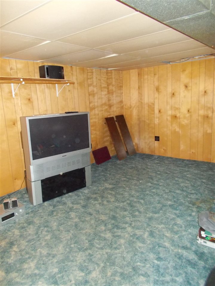 8 3rd Street Rochester, NH 03867 - Photo 27 of 39