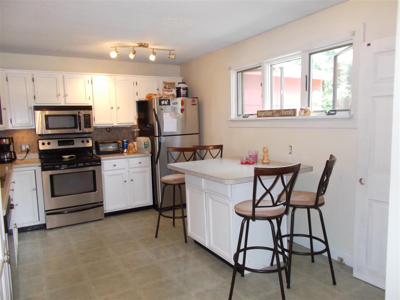 8 3rd Street Rochester, NH 03867 - Photo 5 of 39