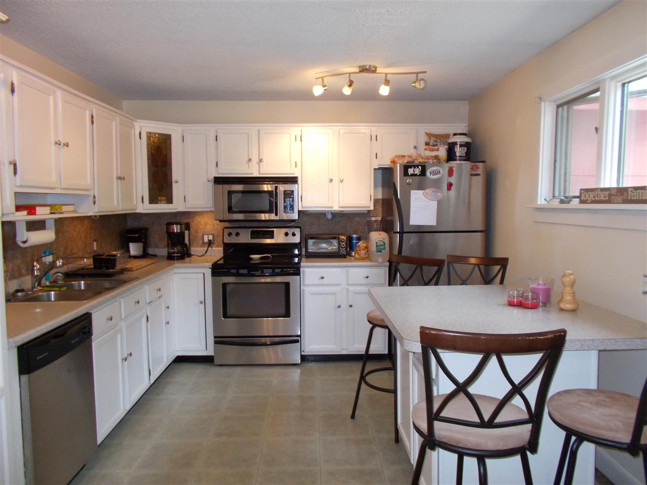 8 3rd Street Rochester, NH 03867 - Photo 6 of 39