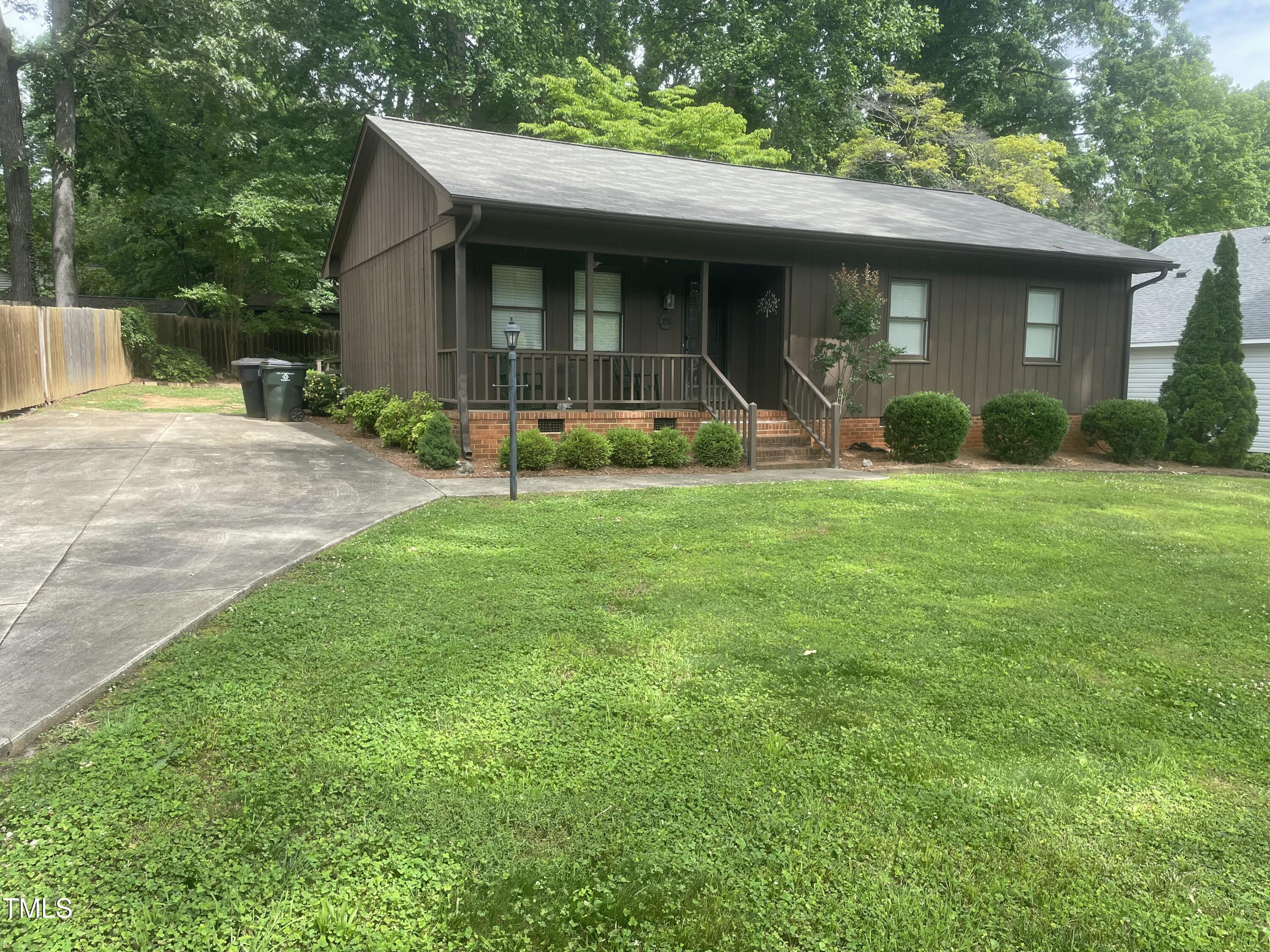 1913 Rendall Street Burlington, NC 27215 - Photo 1 of 23 Front View
