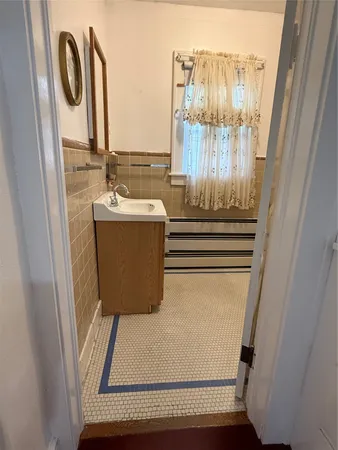 $1,700 | 18 Esther Avenue, Binghamton, NY 13903