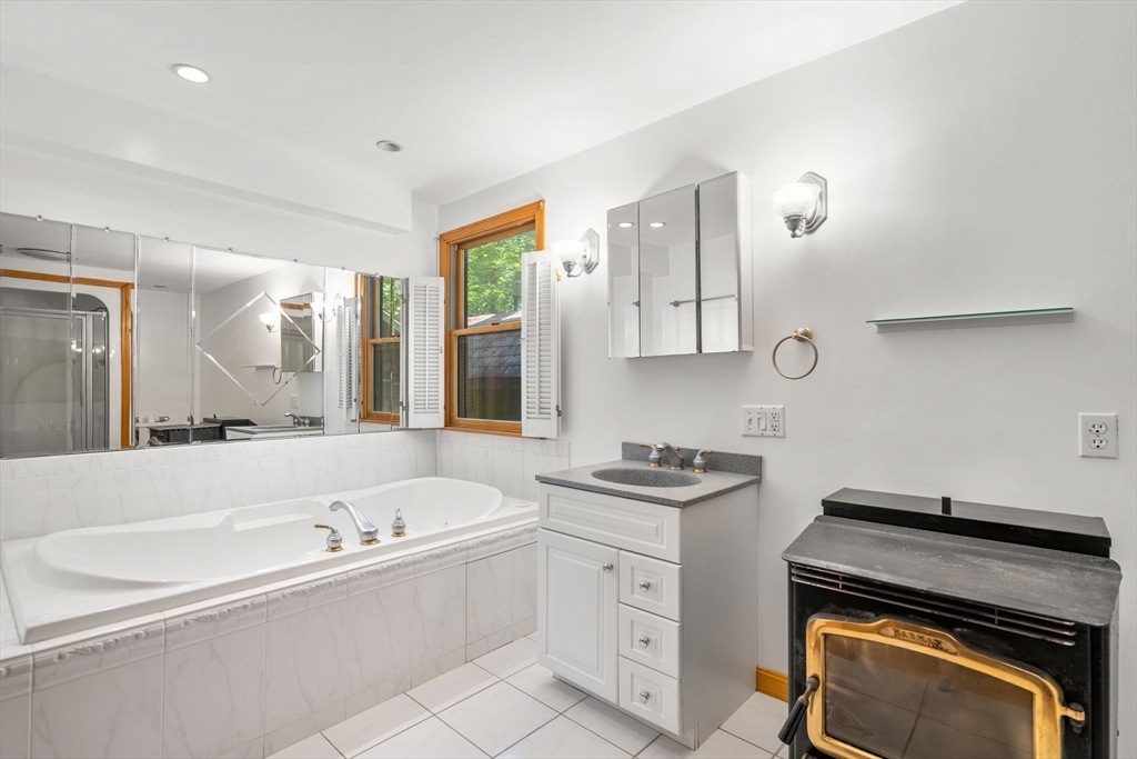2 Ridgefield Road Merrimac, MA 01860 - Photo 21 of 41 Gallery Image 21