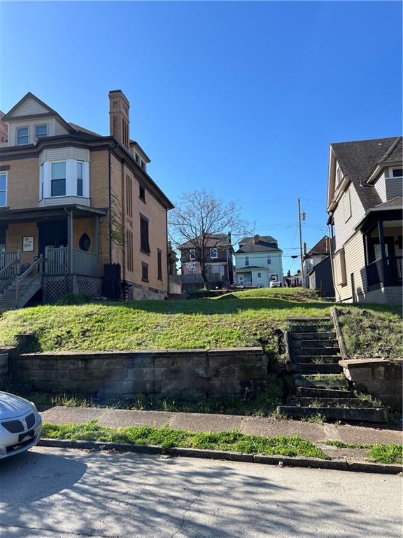 612 East 12th Ave  