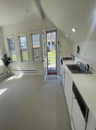 $4,500,000 | 8 Sea Street, Nantucket, MA 02554