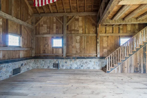 $4,500,000 | 8 Sea Street, Nantucket, MA 02554