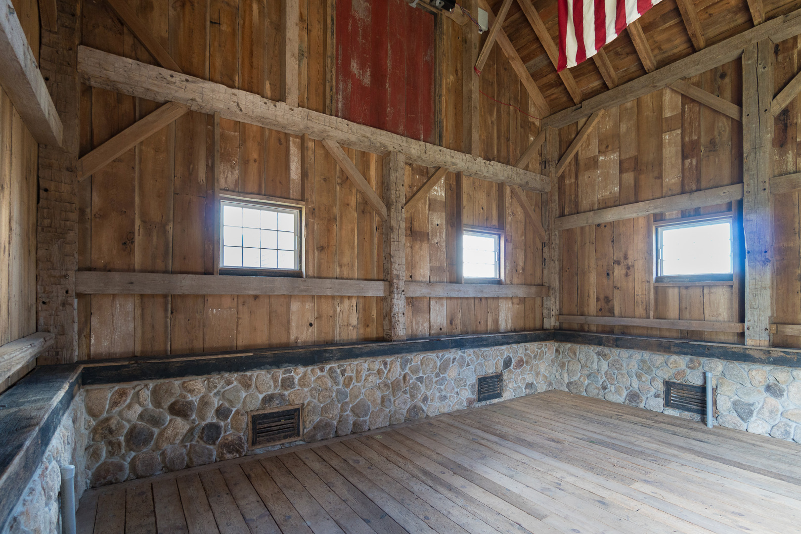 8 Sea Street Nantucket, MA 02554 - Photo 7 of 23