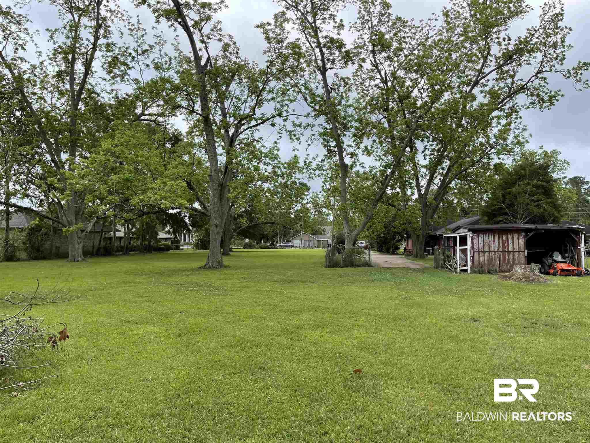 706 West Laurel Avenue Foley, AL 36535 - Photo 12 of 33