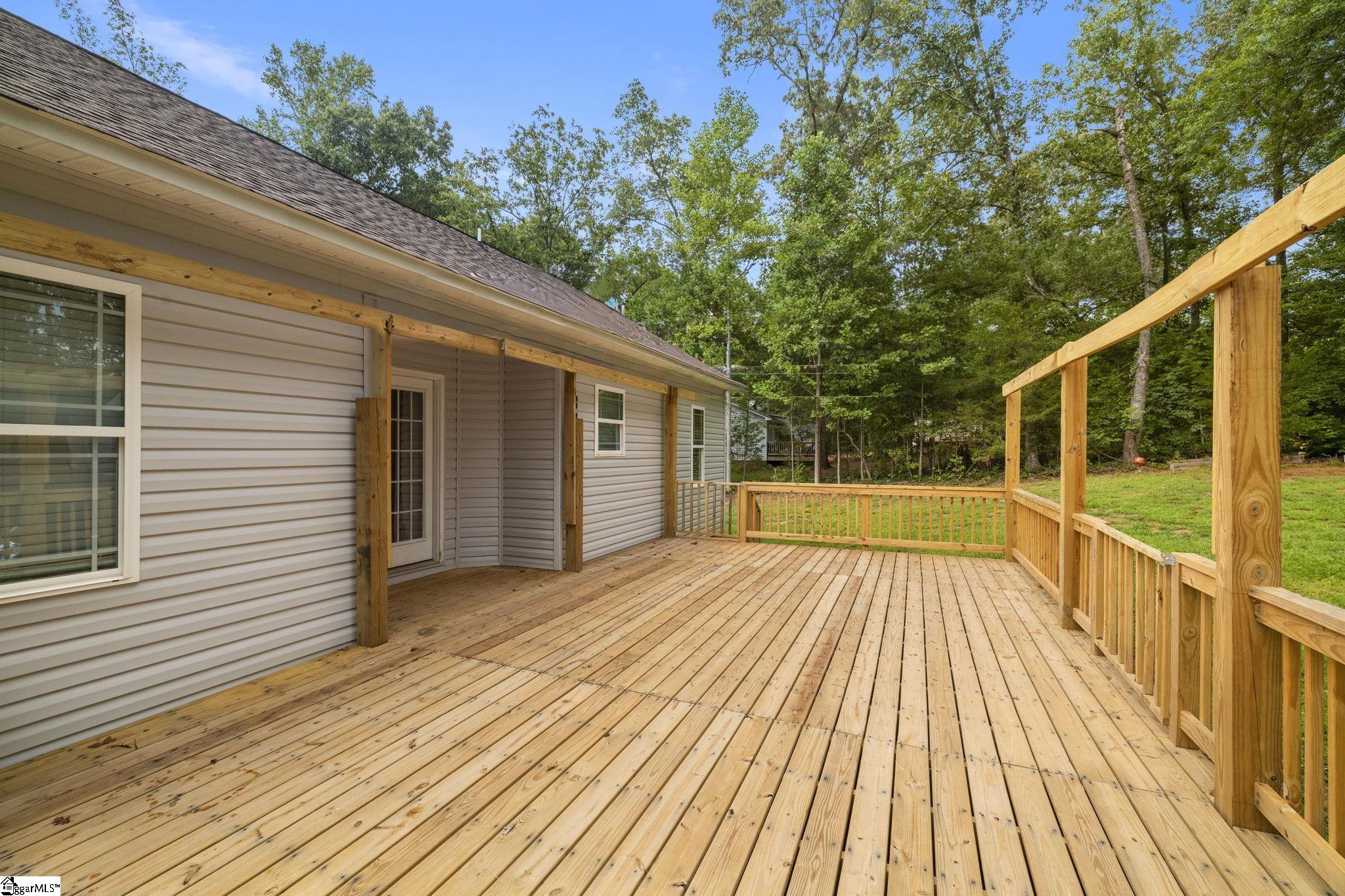 111 Academy Drive Pickens, SC 29671 - Photo 18 of 23