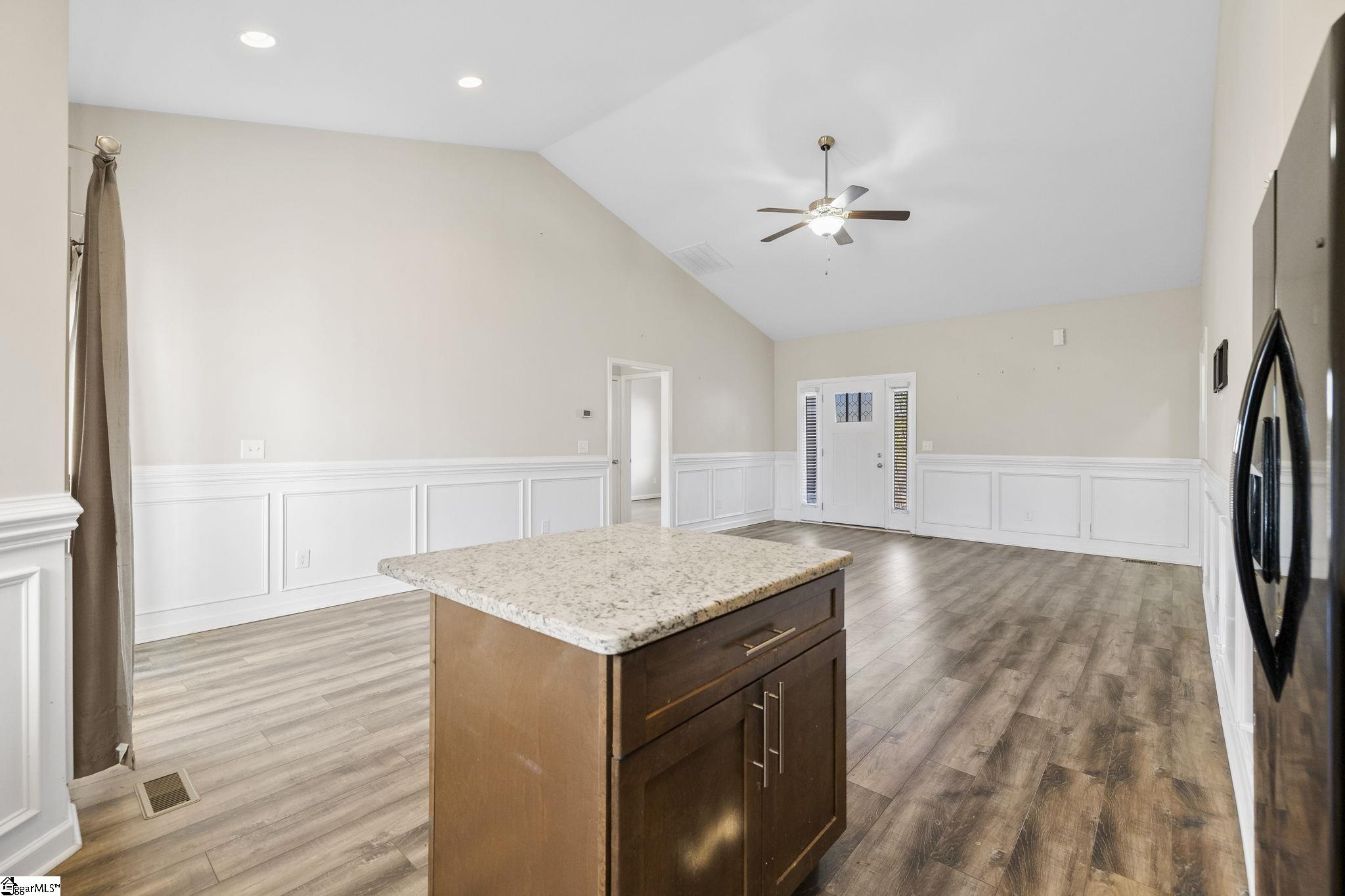 111 Academy Drive Pickens, SC 29671 - Photo 4 of 23