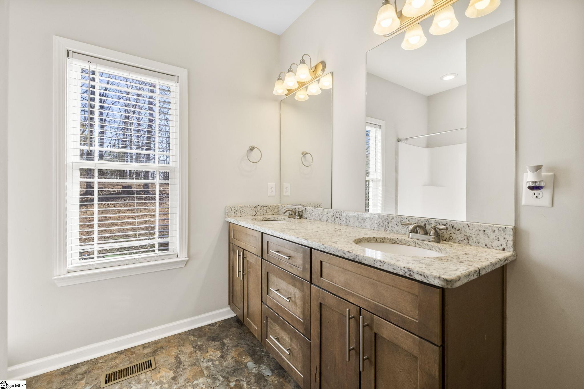 111 Academy Drive Pickens, SC 29671 - Photo 10 of 23