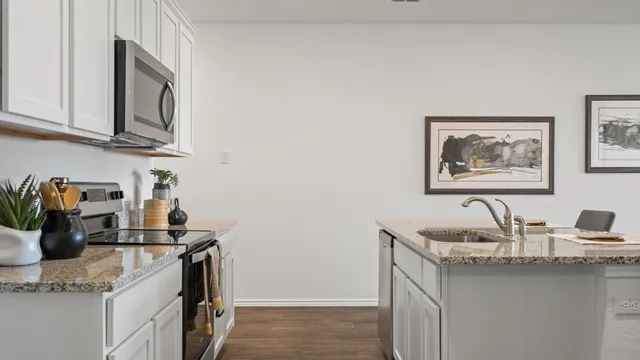 $332,990 | 15108 A Afleet Alex Street, Manor, TX 78653