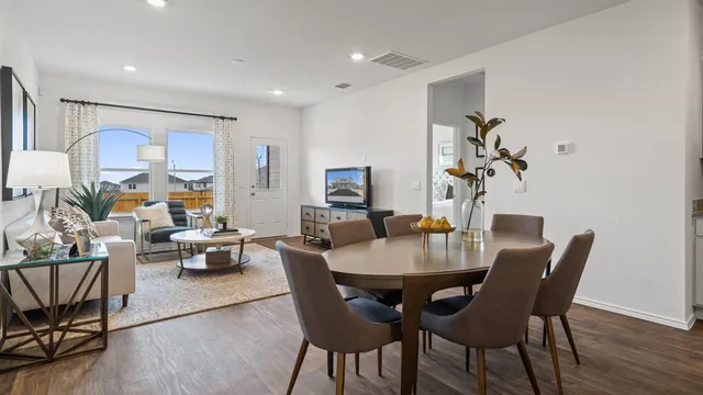 $332,990 | 15108 A Afleet Alex Street, Manor, TX 78653