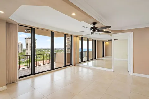 $560,000 | 4200 North Ocean Drive, Unit 11404, Singer Island, FL 33404