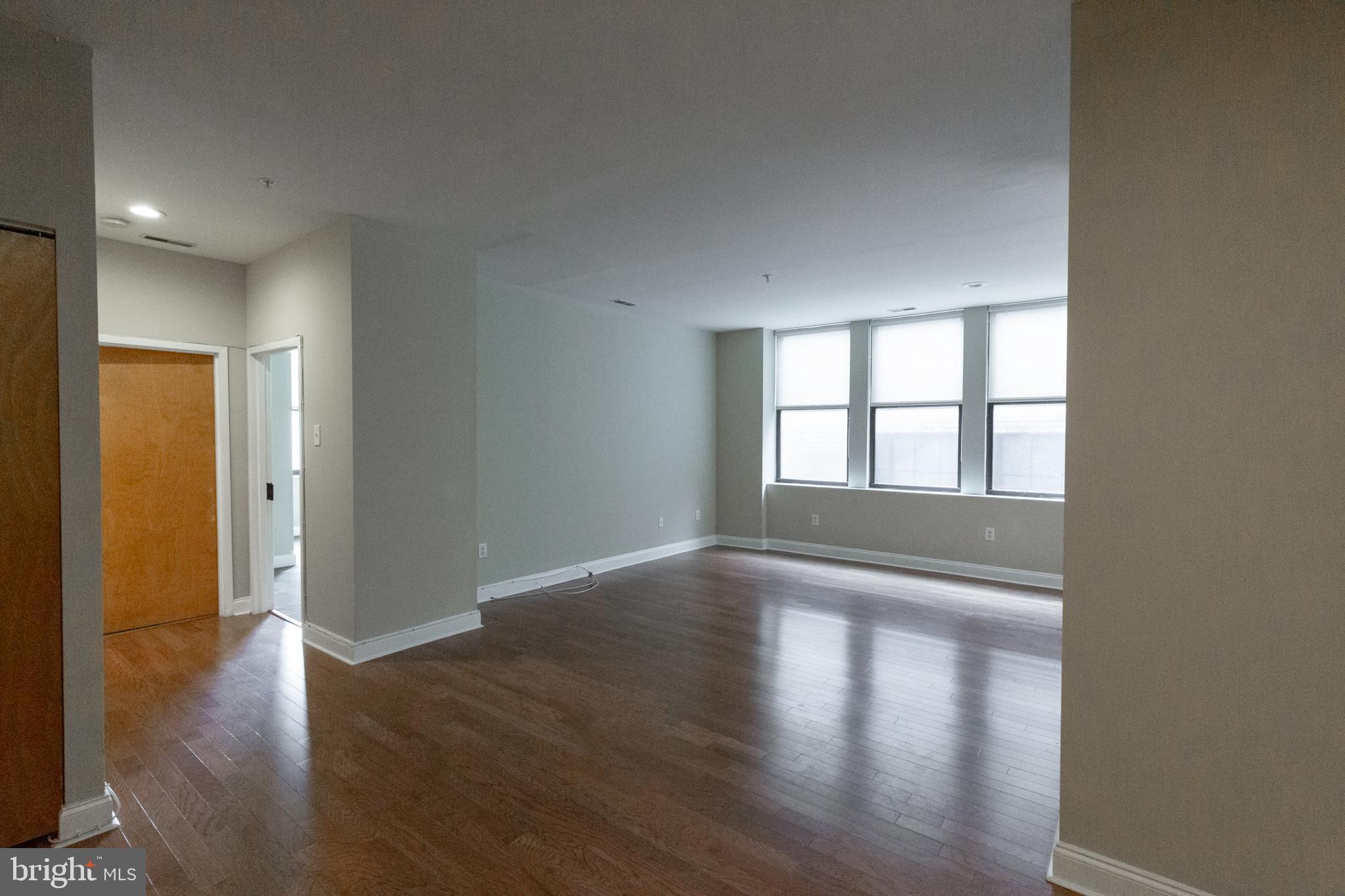 220 South 16th Street, Unit 802 Philadelphia, PA 19102 - Photo 11 of 40