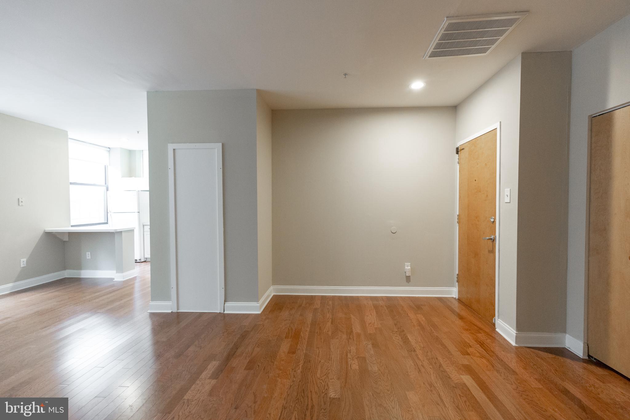 220 South 16th Street, Unit 802 Philadelphia, PA 19102 - Photo 13 of 40