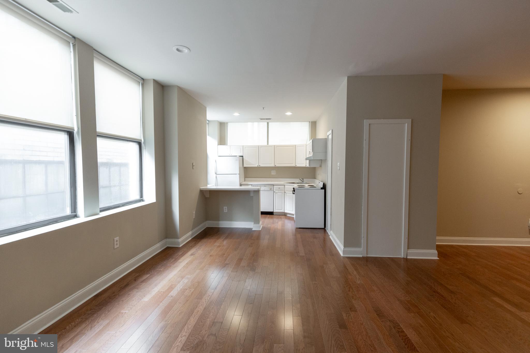220 South 16th Street, Unit 802 Philadelphia, PA 19102 - Photo 15 of 40