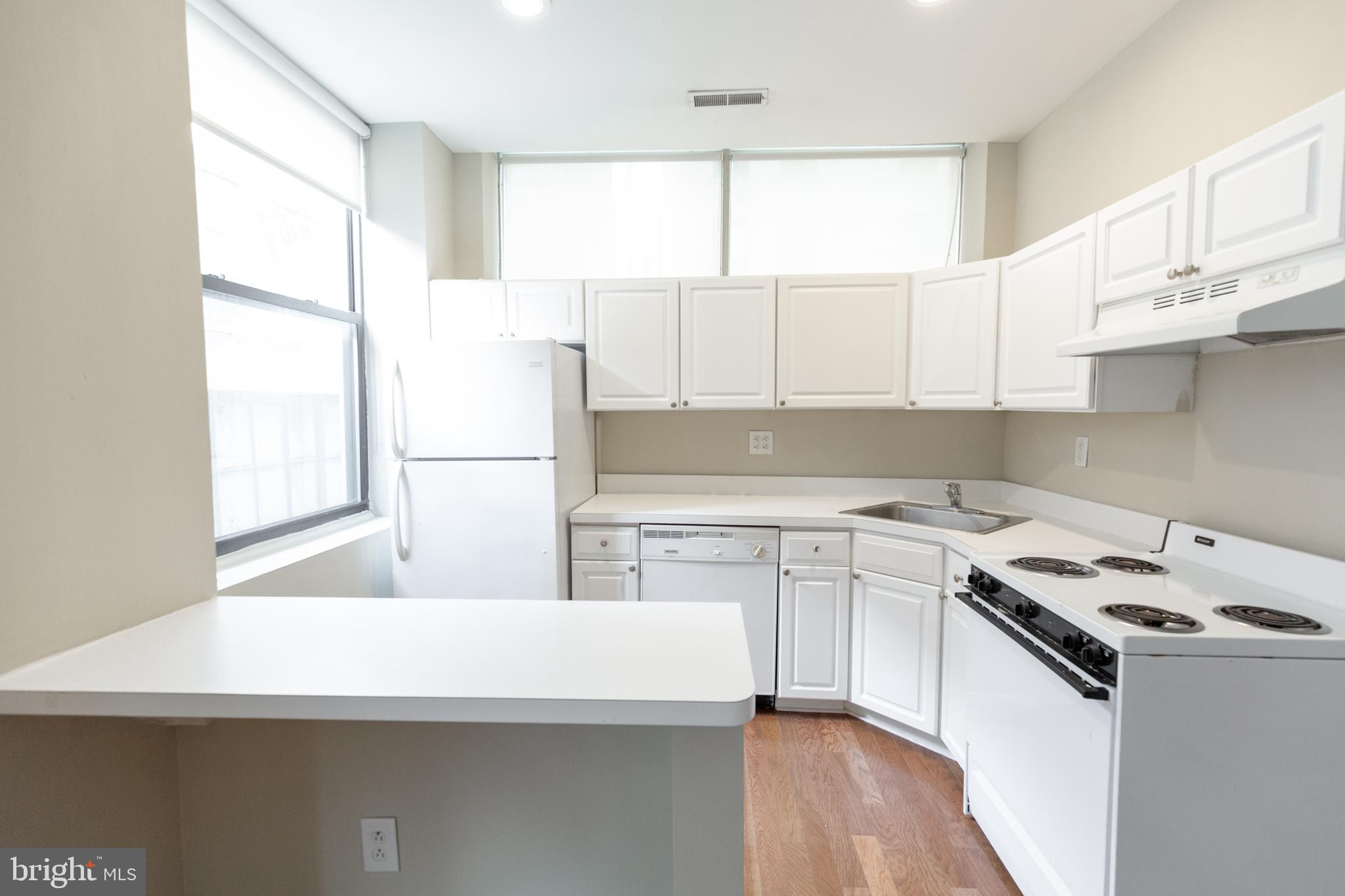 220 South 16th Street, Unit 802 Philadelphia, PA 19102 - Photo 16 of 40