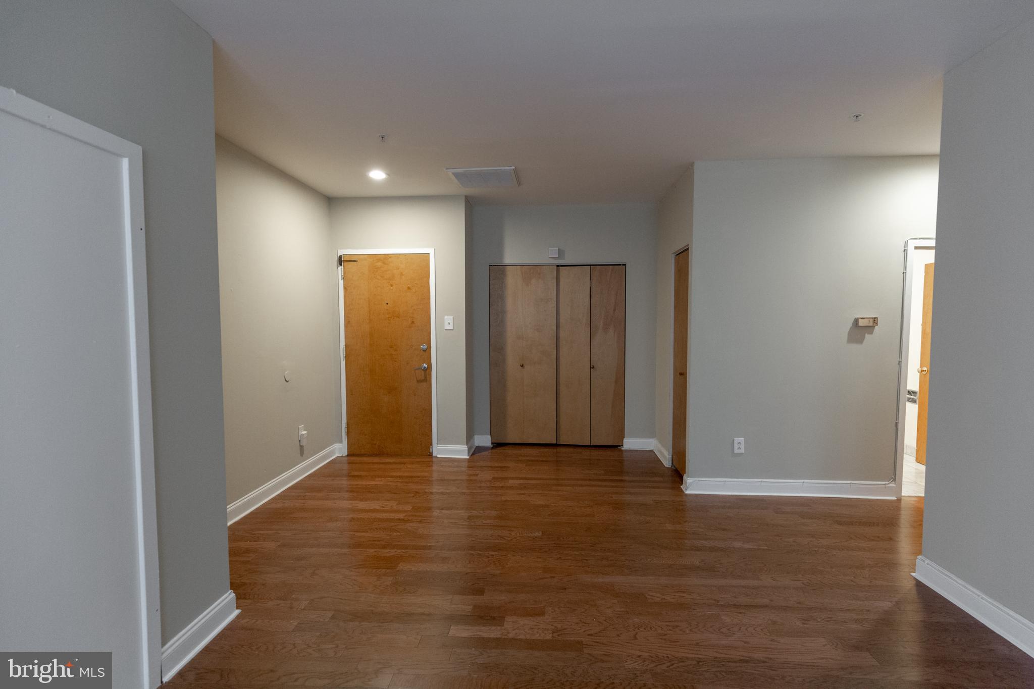 220 South 16th Street, Unit 802 Philadelphia, PA 19102 - Photo 21 of 40