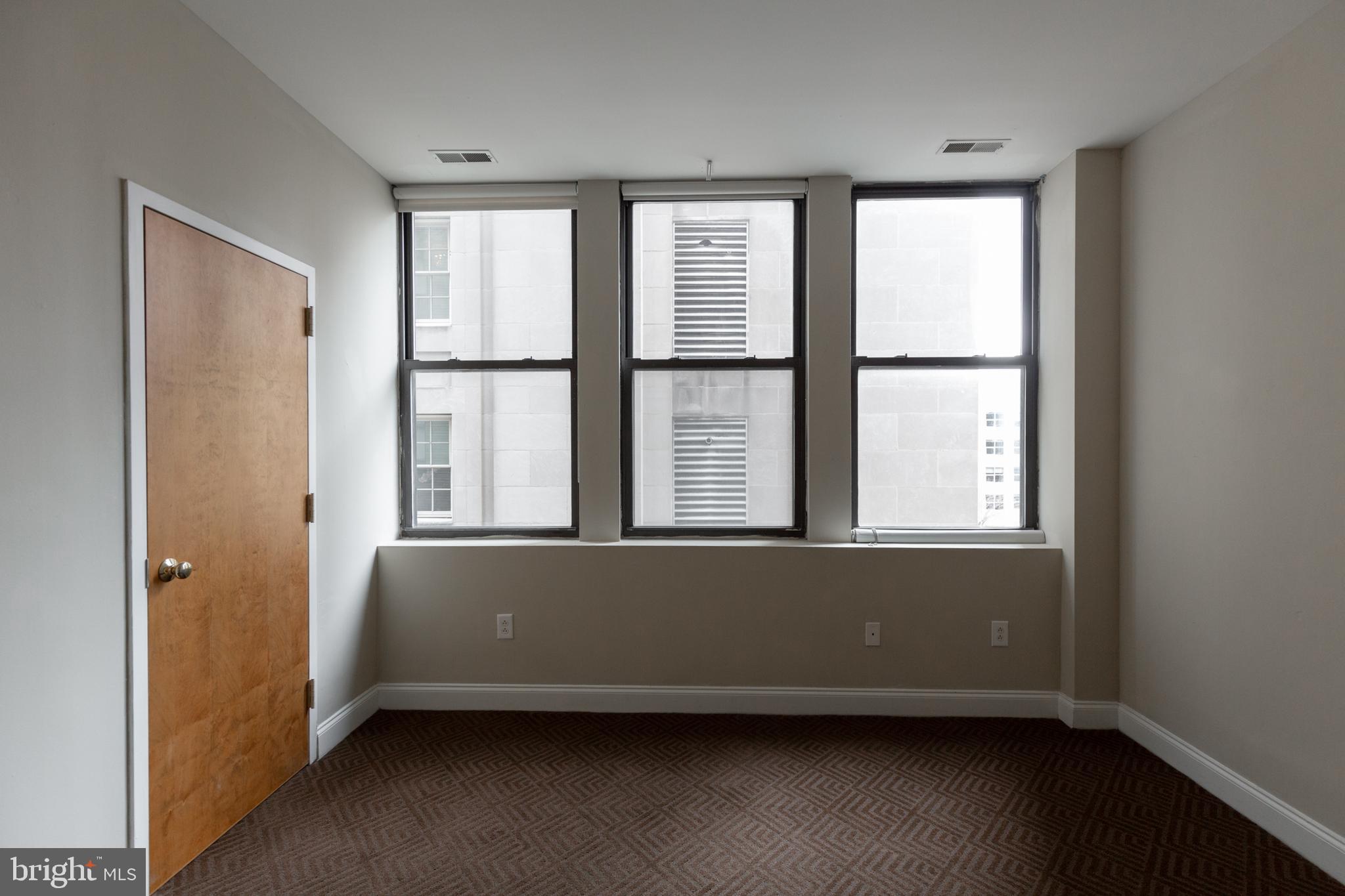 220 South 16th Street, Unit 802 Philadelphia, PA 19102 - Photo 30 of 40