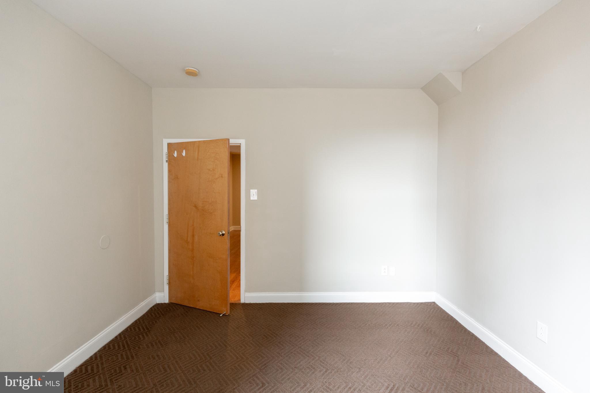 220 South 16th Street, Unit 802 Philadelphia, PA 19102 - Photo 32 of 40
