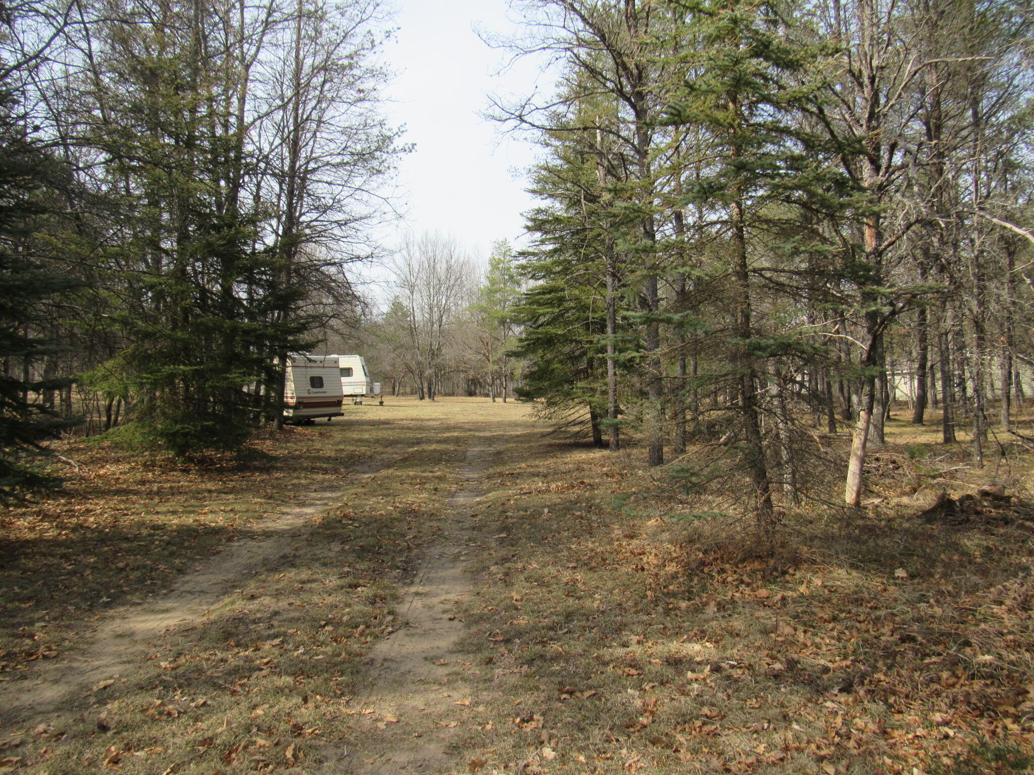 147 East Pioneer Road Roscommon, MI 48653 - Photo 4 of 33 Gallery Image 4