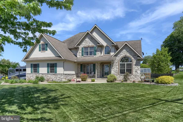 $600,000 | 400 Clays Crossing, Lebanon, PA 17042