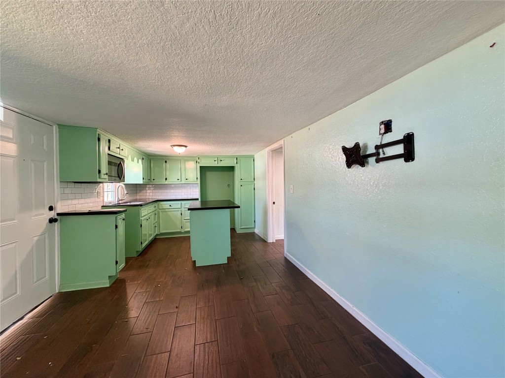 322 Hays Road Oyster Creek, TX 77541 - Photo 11 of 25