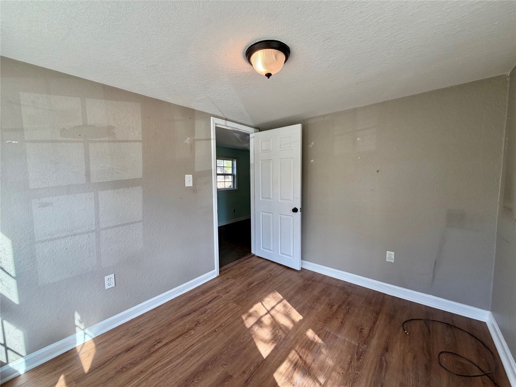 322 Hays Road Oyster Creek, TX 77541 - Photo 12 of 25