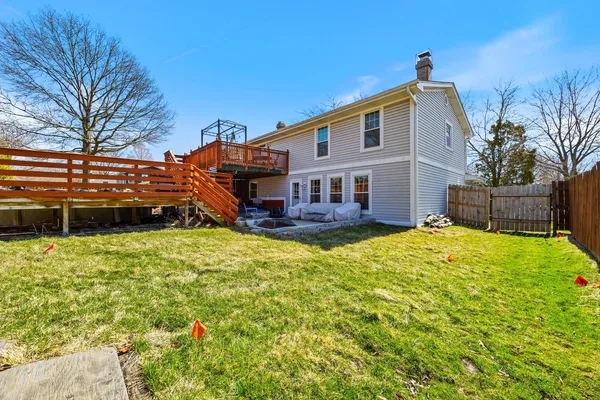 $475,000 | 251 Hawthorne Drive, Bloomingdale, IL 60108
