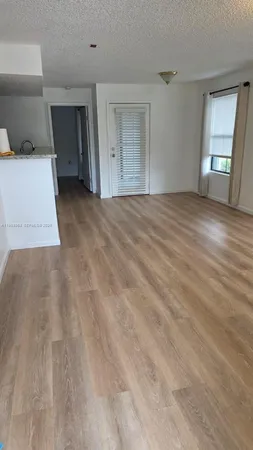 $2,400 | 15051 Southwest 103rd Lane, Unit 4107, Miami, FL 33196