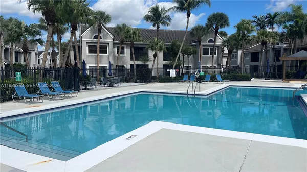 $2,400 | 15051 Southwest 103rd Lane, Unit 4107, Miami, FL 33196