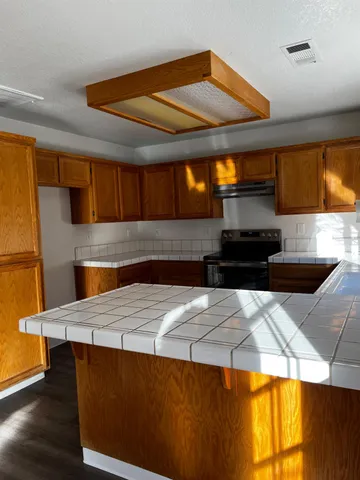 $465,000 | 1460 Portsmouth Lane, Gustine, CA 95322