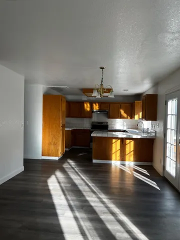 $465,000 | 1460 Portsmouth Lane, Gustine, CA 95322