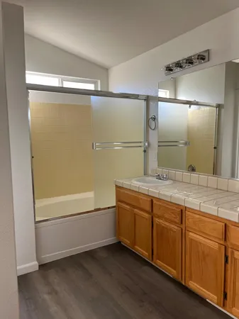 $449,999 | 1460 Portsmouth Lane, Gustine, CA 95322