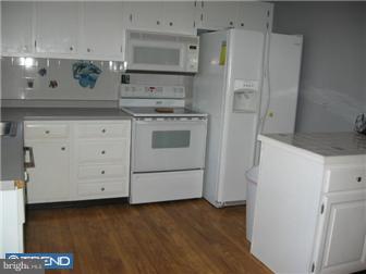 5239 Bay Road Bensalem, PA 19020 - Photo 6 of 12 Kitchen