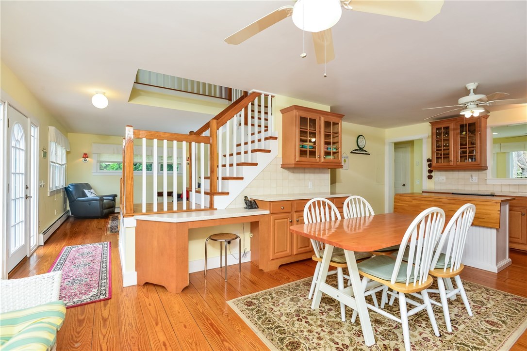60 Onondega Road Narragansett, RI 02882 - Photo 37 of 40 Open floor plan Beautiful floors