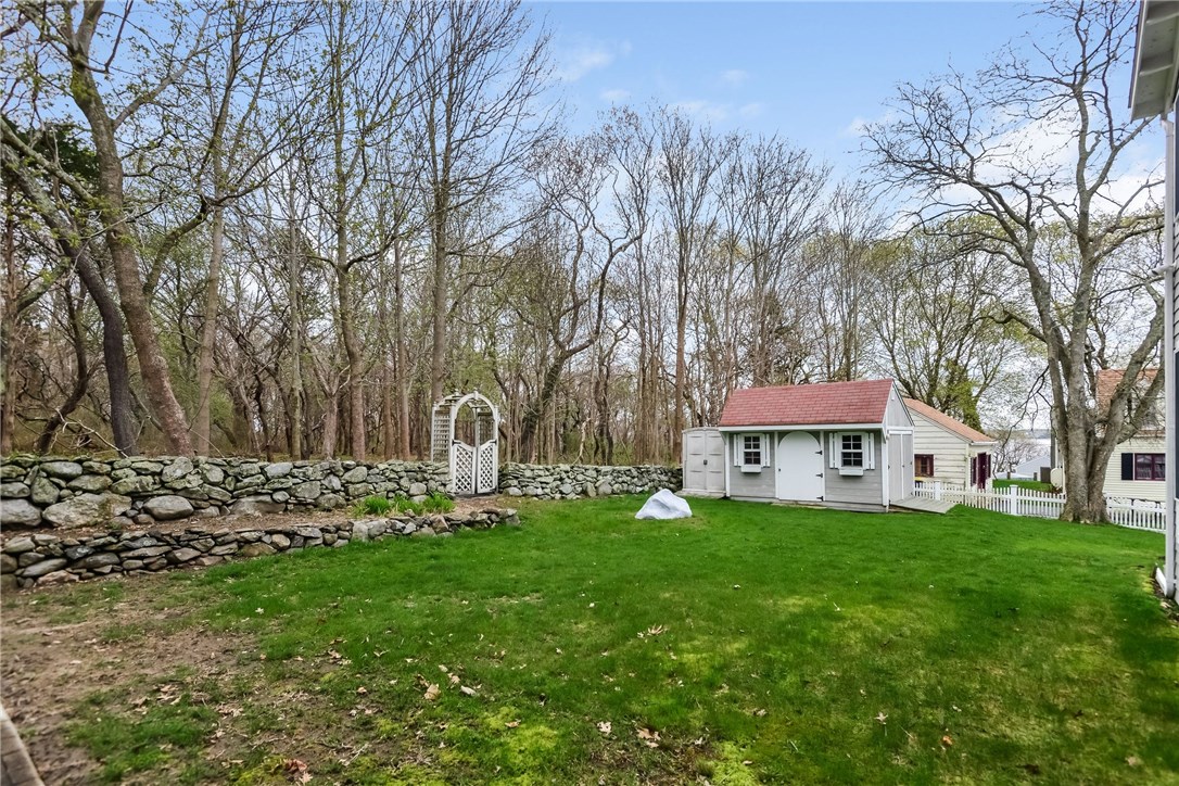 60 Onondega Road Narragansett, RI 02882 - Photo 23 of 40 Private back yard