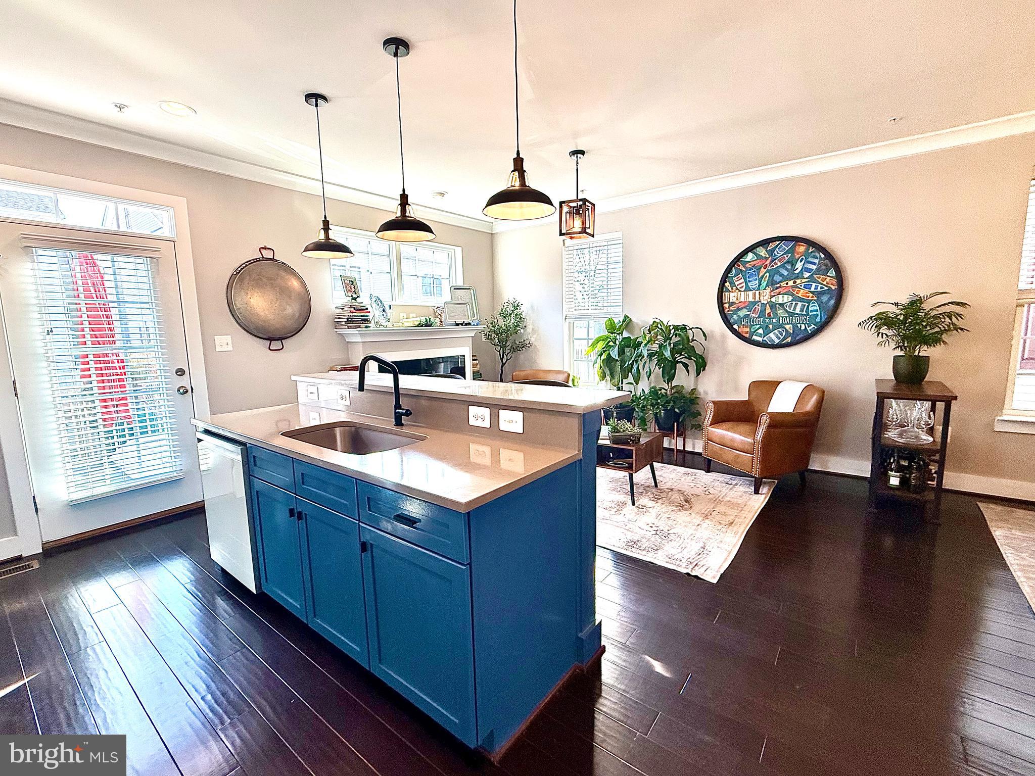 120 Waterline Court Annapolis, MD 21401 - Photo 9 of 38 a kitchen with counter space and wooden floor