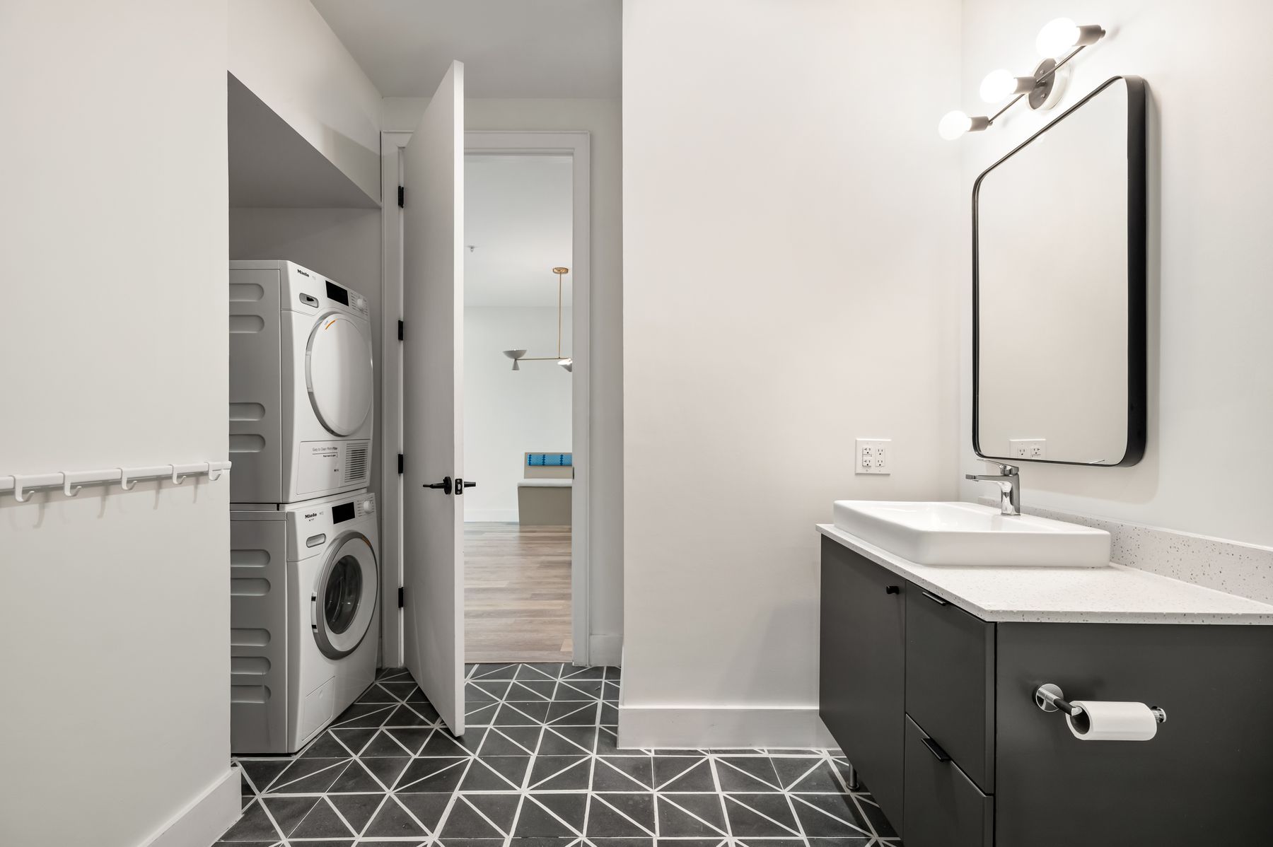 2709 East 5th Street, Unit 2203 Austin, TX 78702 - Photo 8 of 18