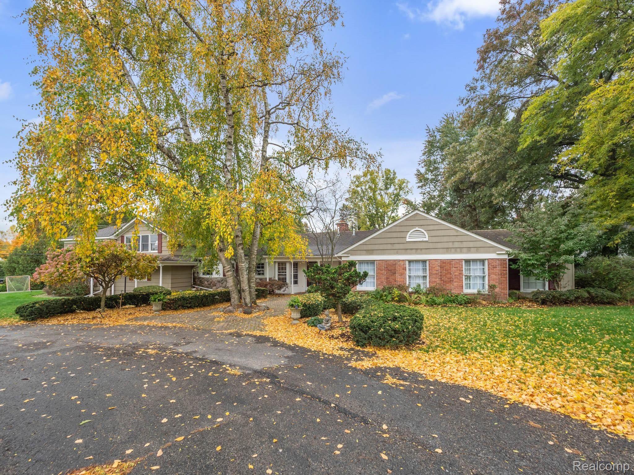 1988 Crosswick Road Bloomfield Hills, MI 48301 - Photo 38 of 46 P1533146.jpg