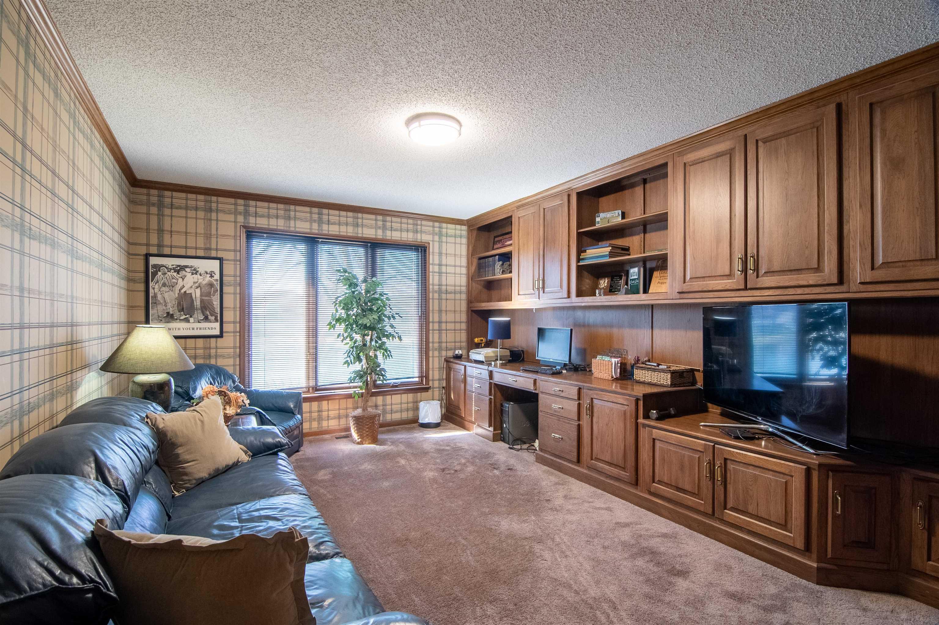 2521 Kingston Point Fort Wayne, IN 46815 - Photo 11 of 28